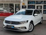 Volkswagen Passat Limousine 2.0TDI LED/AHK/Kamera/Massage - Volkswagen Passat: Limo