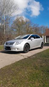 Toyota Avensis 1.8 Benzin  Vollausstattun... - gebrauchte Toyota Avensis aus dem Jahr 2010
