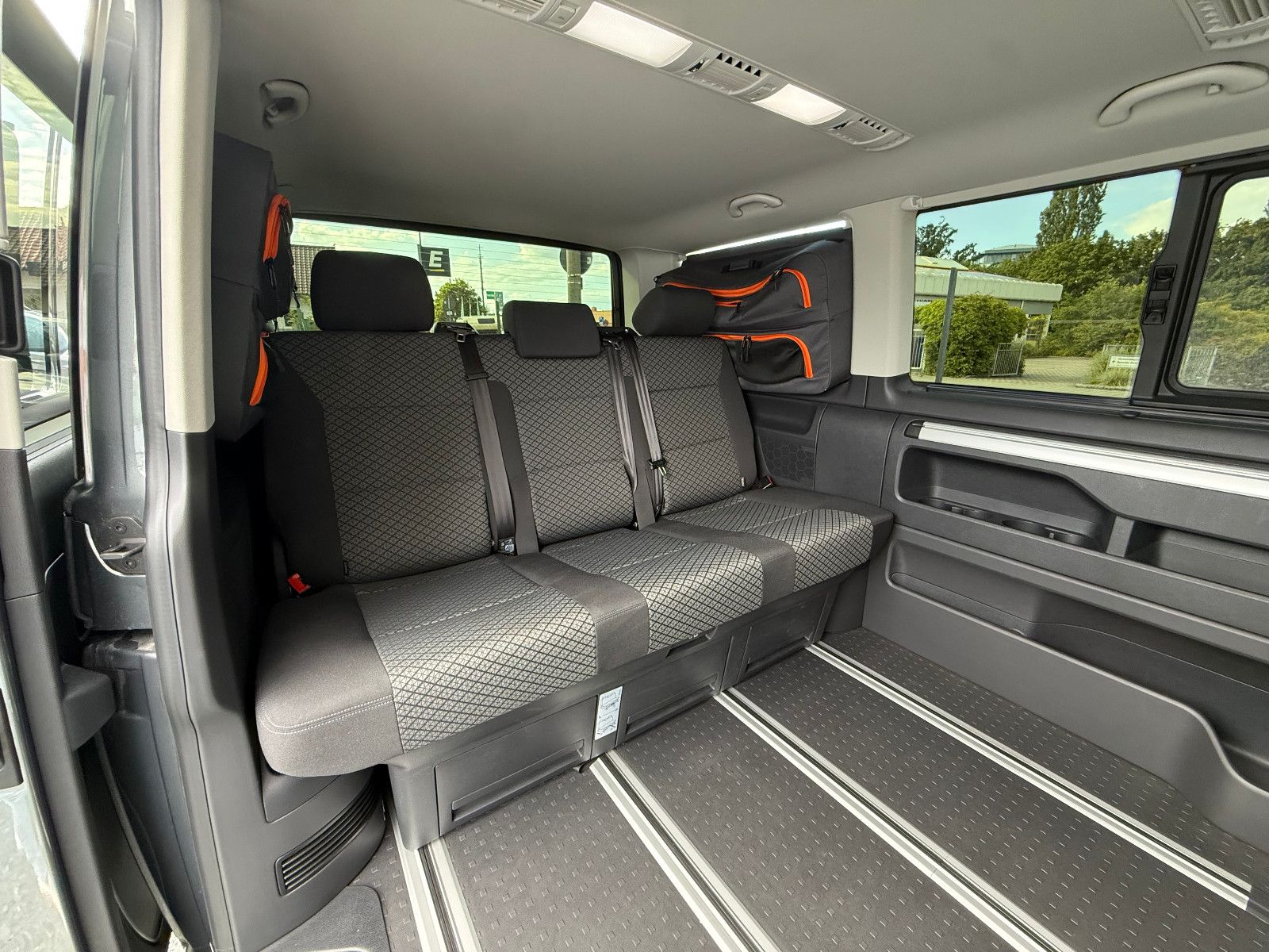 Volkswagen T6.1 Multivan 2.0TDI KLIMA StHz.CARPLAY DREHSITZ foto 15