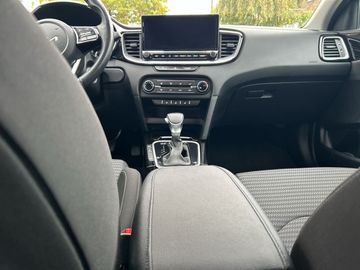 Kia Ceed SW 1.6 CRDi Vision DCT (48V)