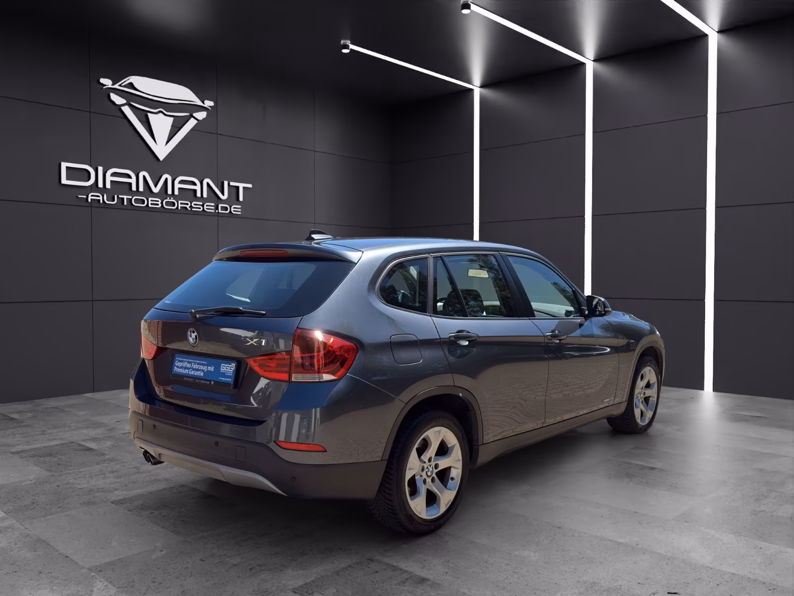 BMW X1 20 i sDrive *BI-XEN*NAVI*LM