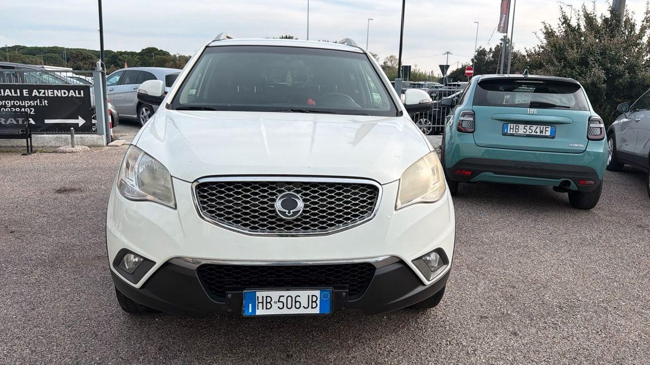 SsangYong Korando 2013 — rear view