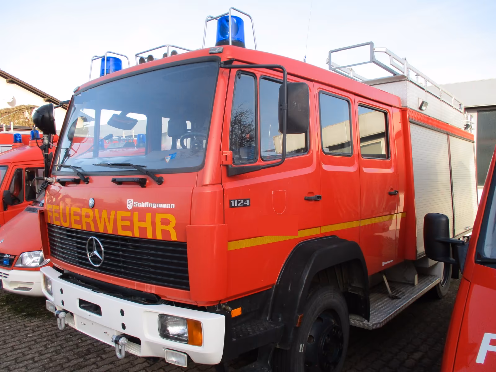 Mercedes-Benz 1124 AF 4x4 Allrad Feuerwehr Expeditionsmobil