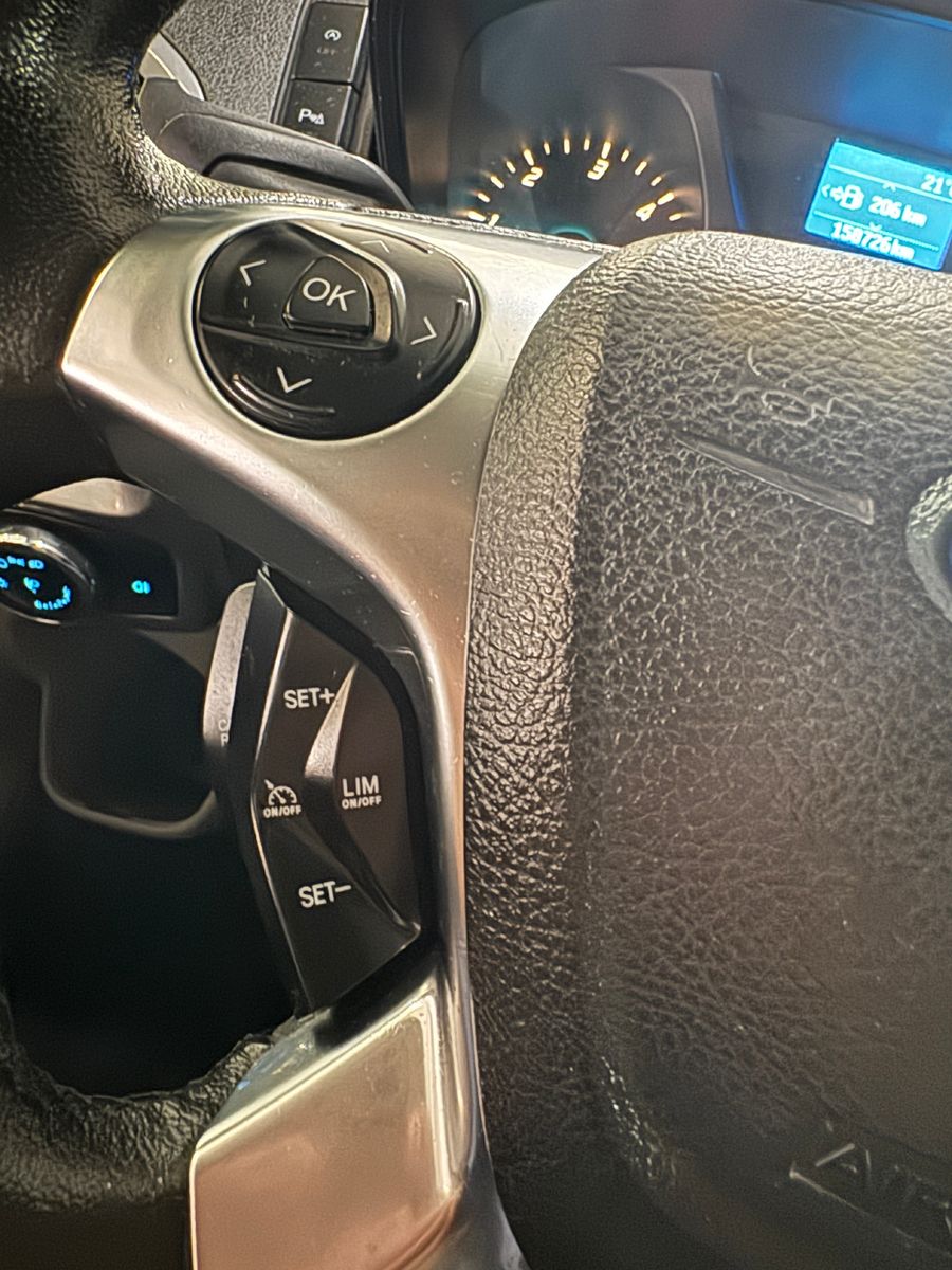 Fahrzeugabbildung Ford TOURNEO CUSTOM 2.2 TDCI WESTFALIA EUROLINE STHD