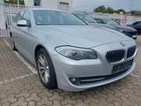BMW 520i Touring,Soft Close,Head UP,SPORT Automatik - BMW 520 aus 2011: Kombi