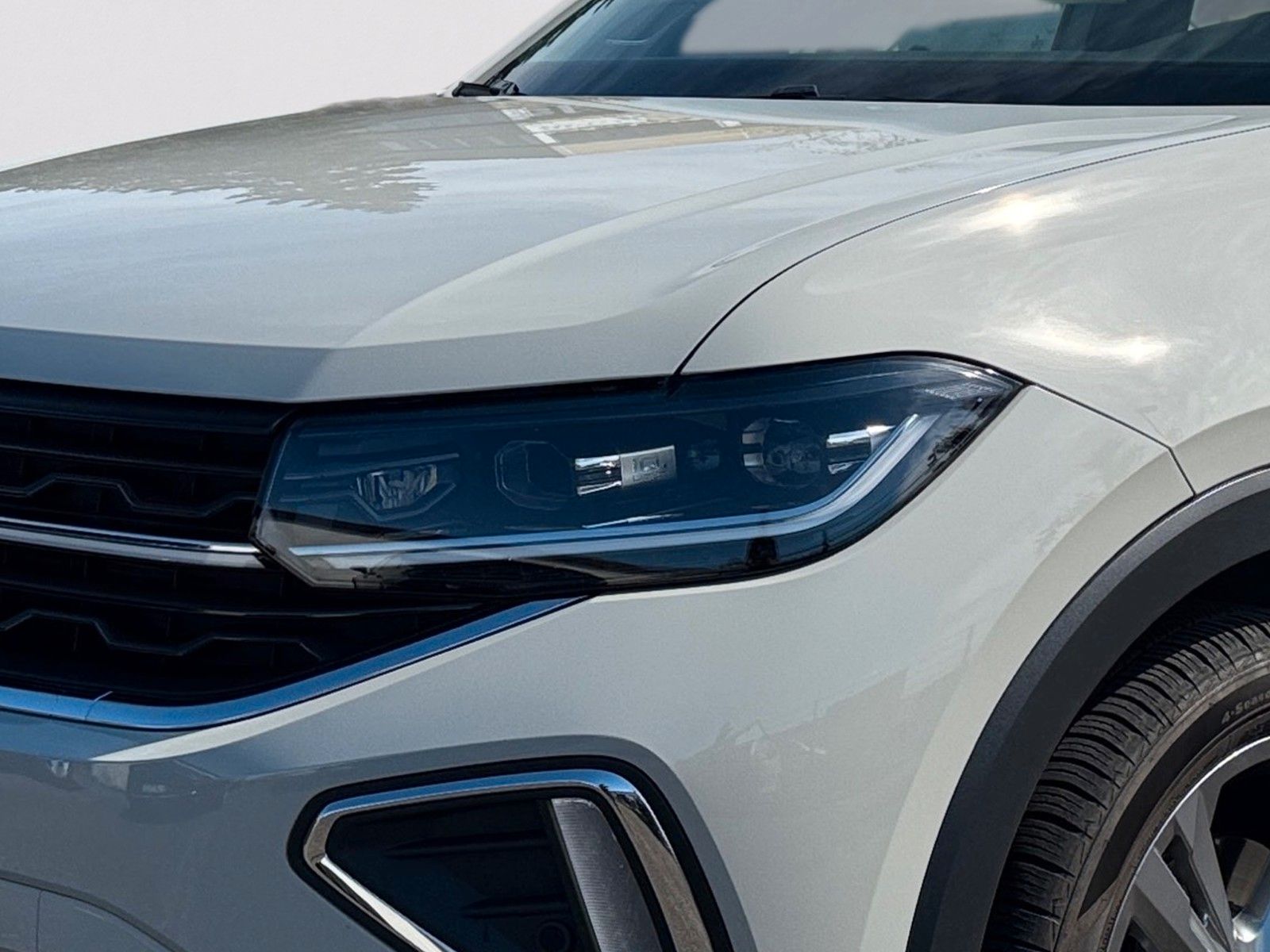 Fahrzeugabbildung Volkswagen T-Cross 1.0 TSI R-Line