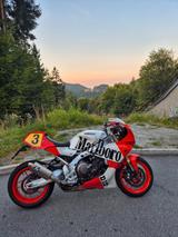 Yamaha XSR 900 GP Akra Einzelstück 1. Hand - YAMAHA XSR900 GP