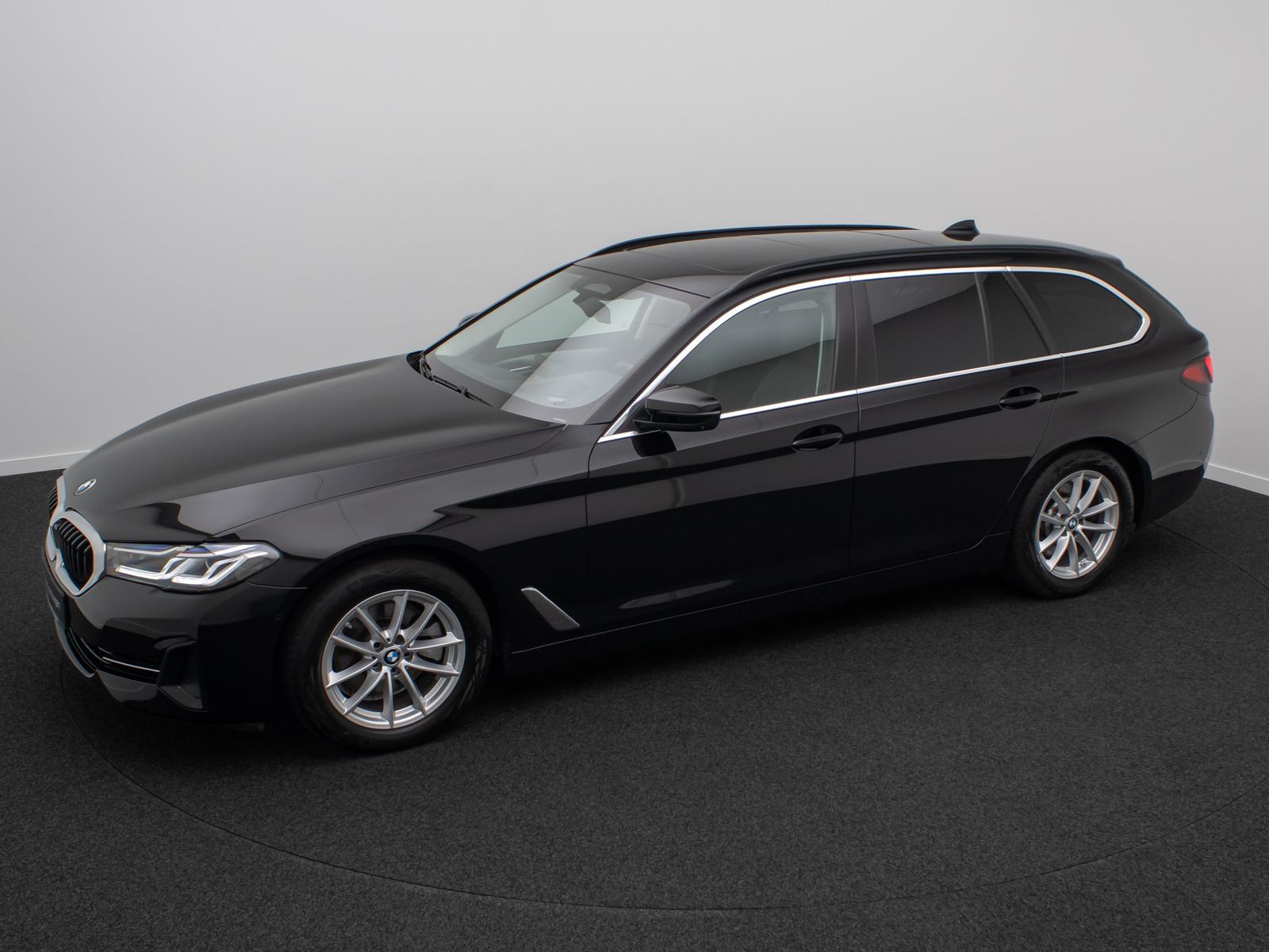 BMW 520d ACC 360°HUD DAB Panorama 4xKlima Komfort