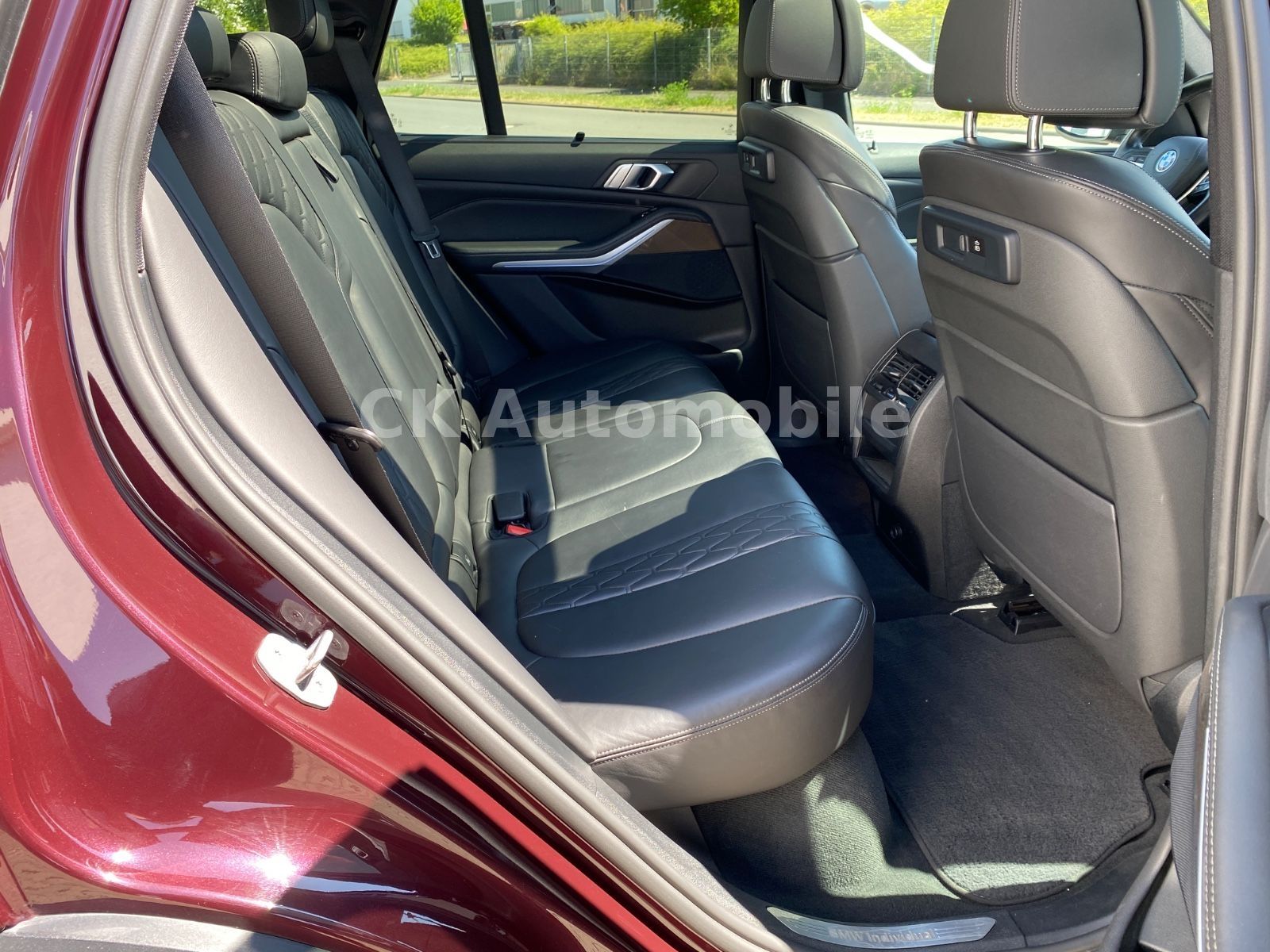 Fahrzeugabbildung BMW X5 xDrive 45e Individual/HeadUp/360°Kam/LED/AHK