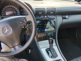 Mercedes-Benz CLC 180 - Mercedes-Benz CLC 180 mit Panoramadach