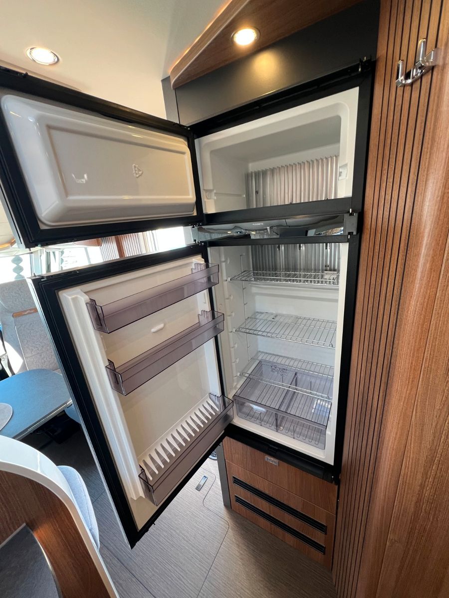 Fahrzeugabbildung Carthago C2-tourer I 147 RB-LE comfort 4.2t Mercedes