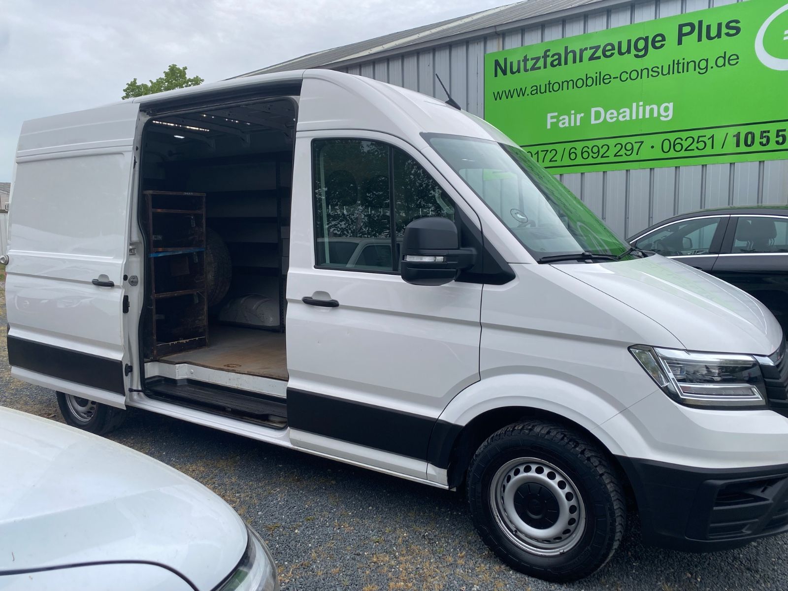 Fahrzeugabbildung Volkswagen Crafter Kasten L3H2,AHK-3500t,Regal,Garantie