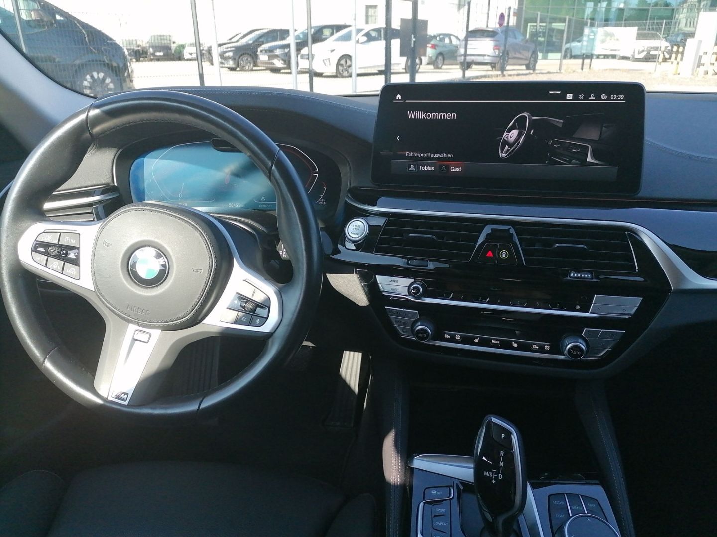 BMW 520 d xDrive Touring Luxury Line  Park-Assistent foto 8