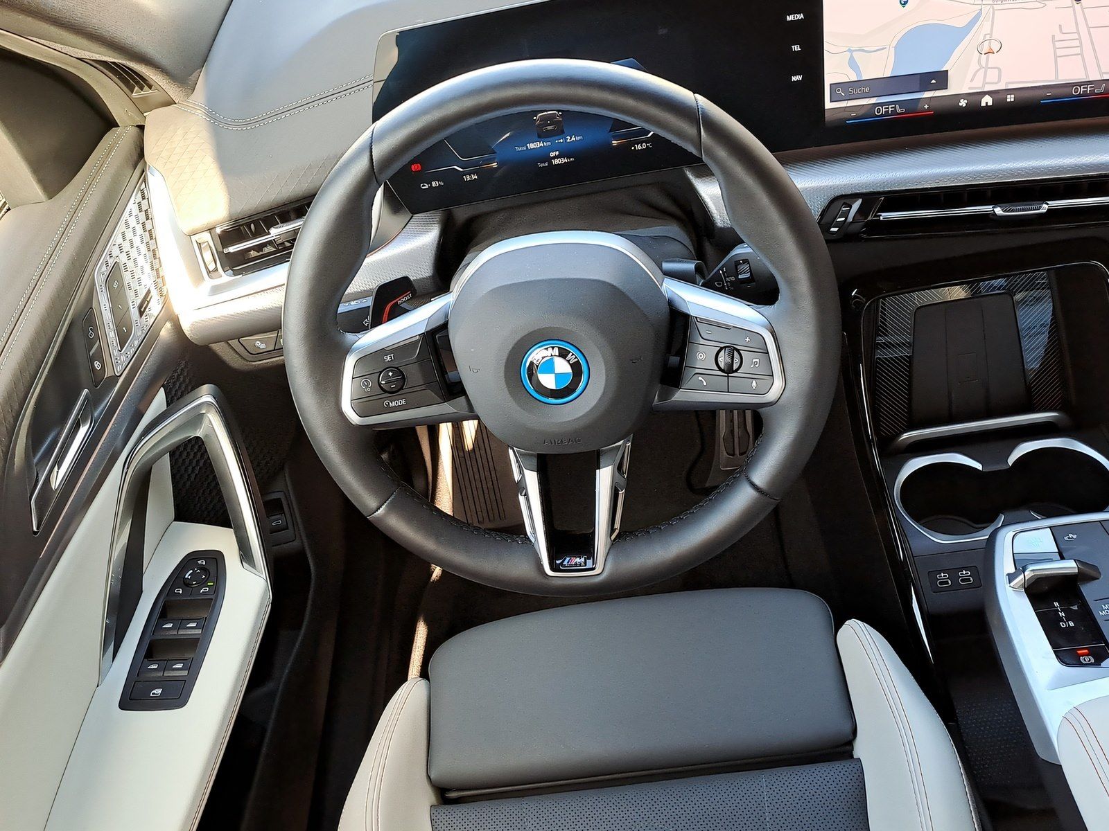 BMW iX2 - Bild 10
