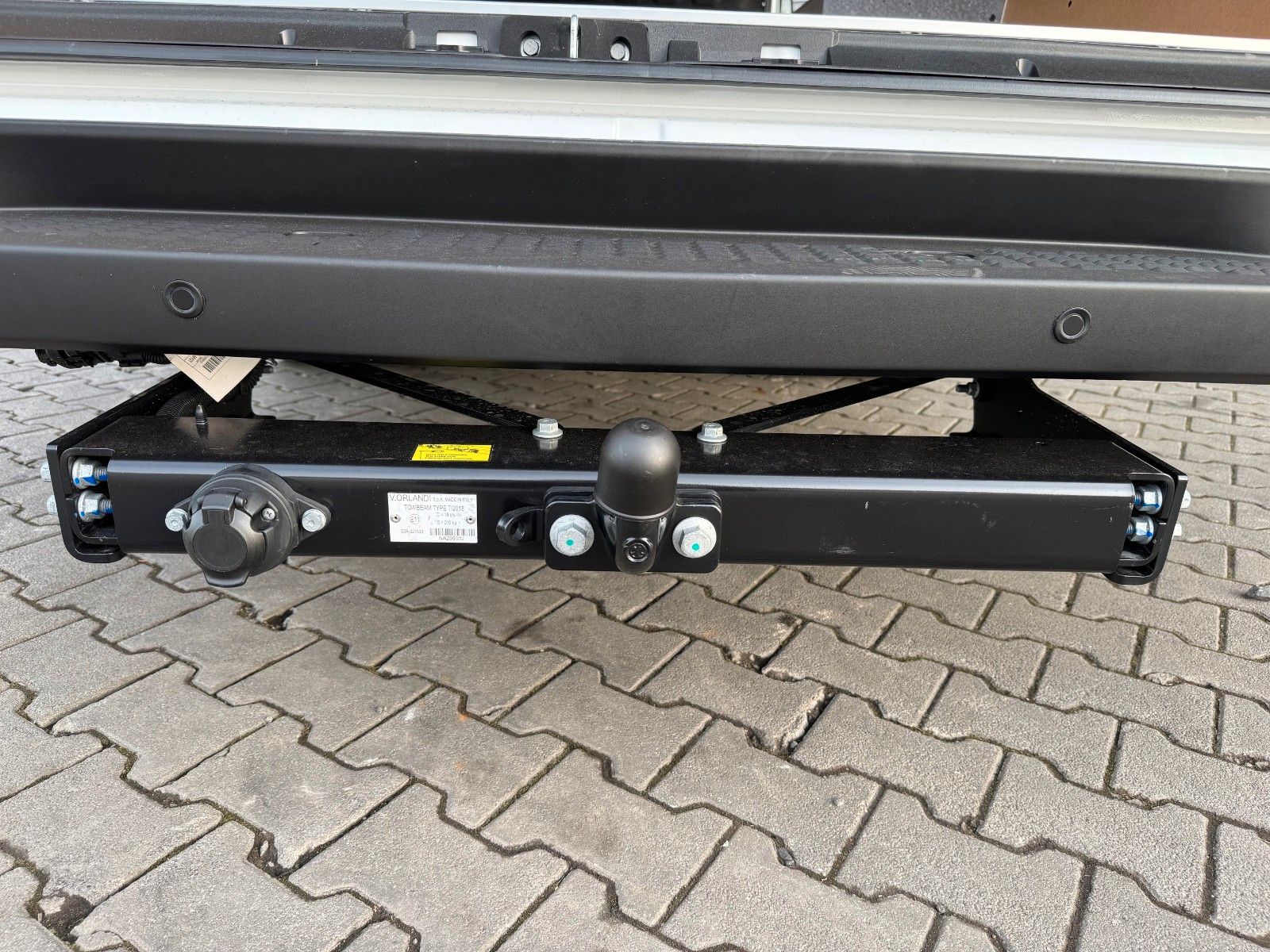 Fahrzeugabbildung Iveco Daily 35C21 HA8 *R4.100mm*AHK*LED*Automatik*