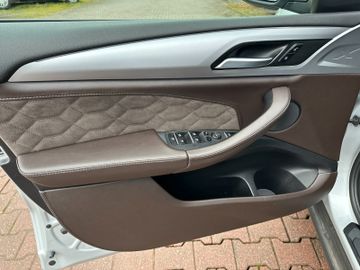 Bild 8 BMW X3 Baureihe X3 xDrive 20 d Advantage