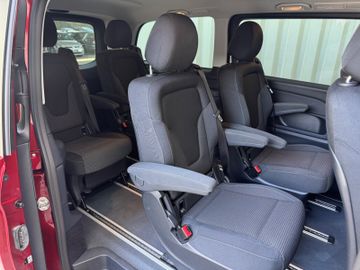 Mercedes V 220 - 7