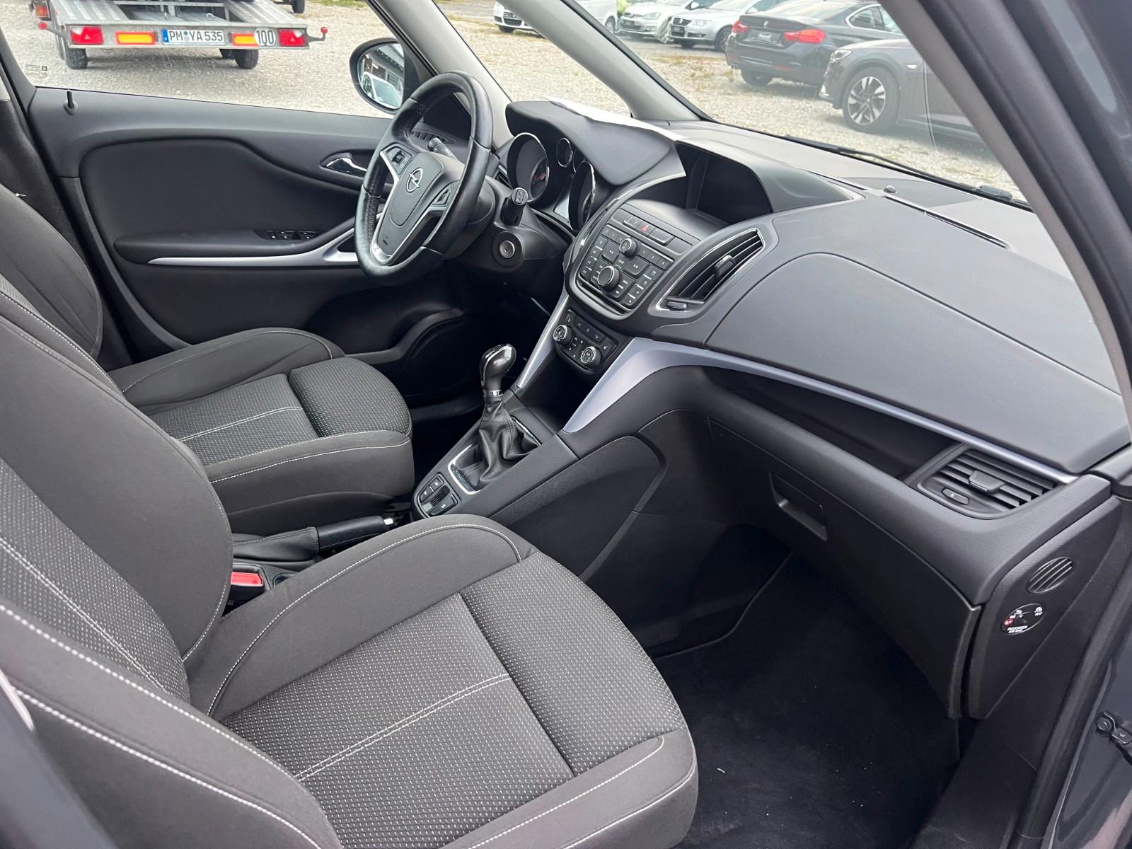 Opel Zafira C Tourer Klimaauto. SHZ Tempomat Tüv neu
