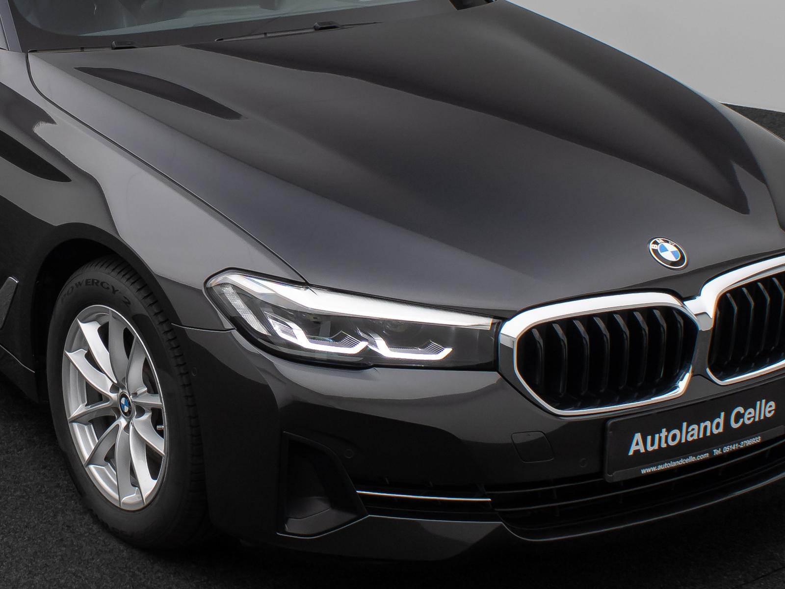 BMW 520 d xD Kamera HUD DAB HiFi Belüftung Leder Komf, миниатюра 19