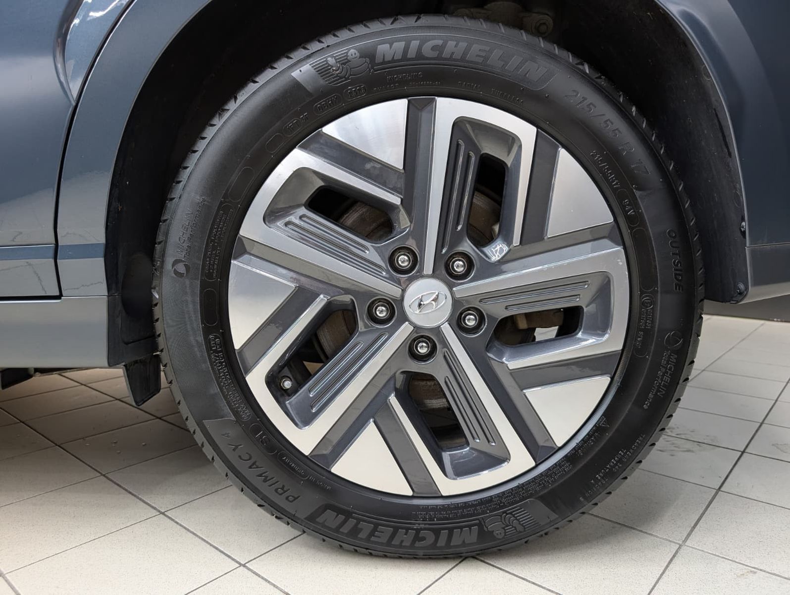 Fahrzeugabbildung Hyundai Kona Elektro Prime LEDER+LED+NAVI+HEAD+KRELL+ACC