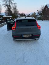 Volvo XC40 T3 Geartronic Momentum Core Momentum Core - Volvo XC40 von privat
