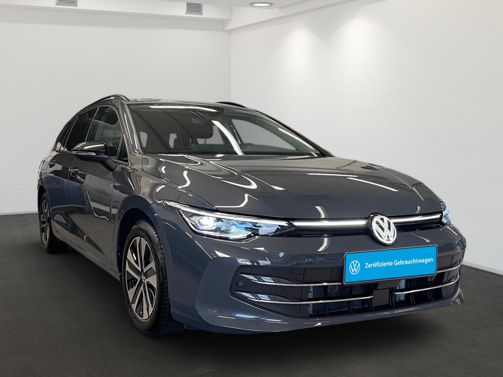 Volkswagen Golf VIII Variant 1.5 eTSI Energy *AHK*KAMERA*NA