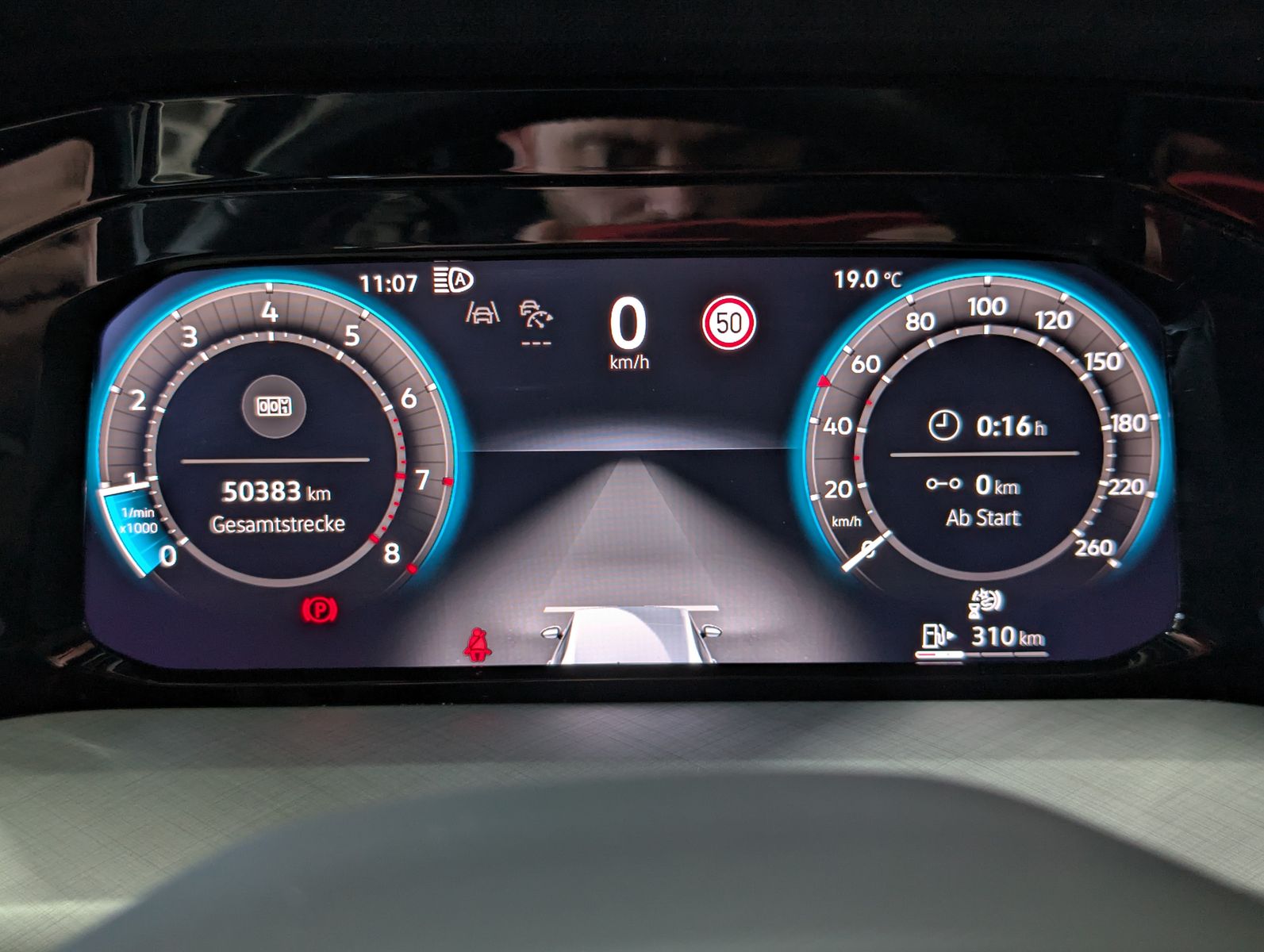 Fahrzeugabbildung Volkswagen Golf 1.5 TSI Life ACC LED SHZ VIRT AMBI APP BHL