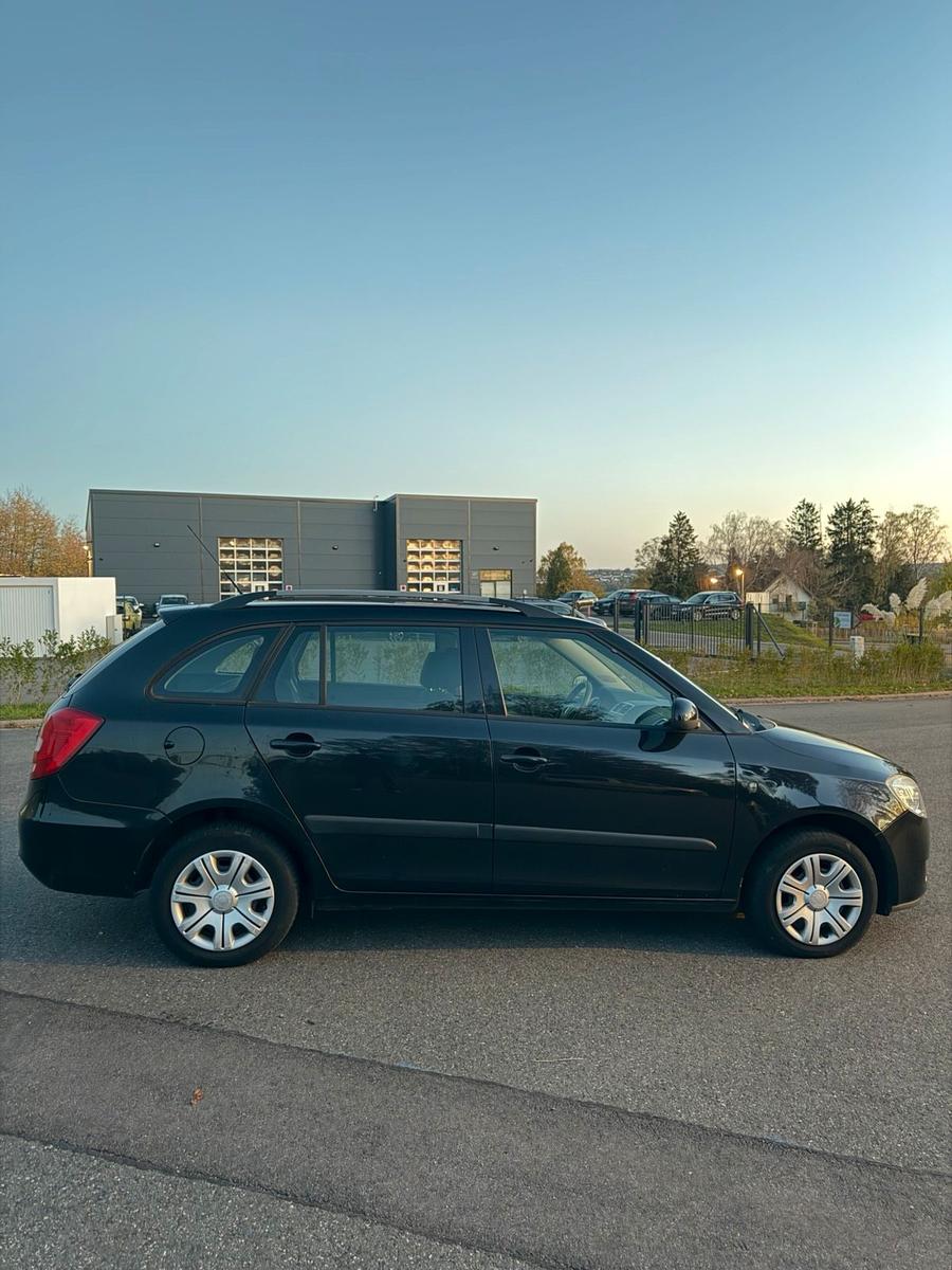 Skoda Fabia 2009 — photo 8