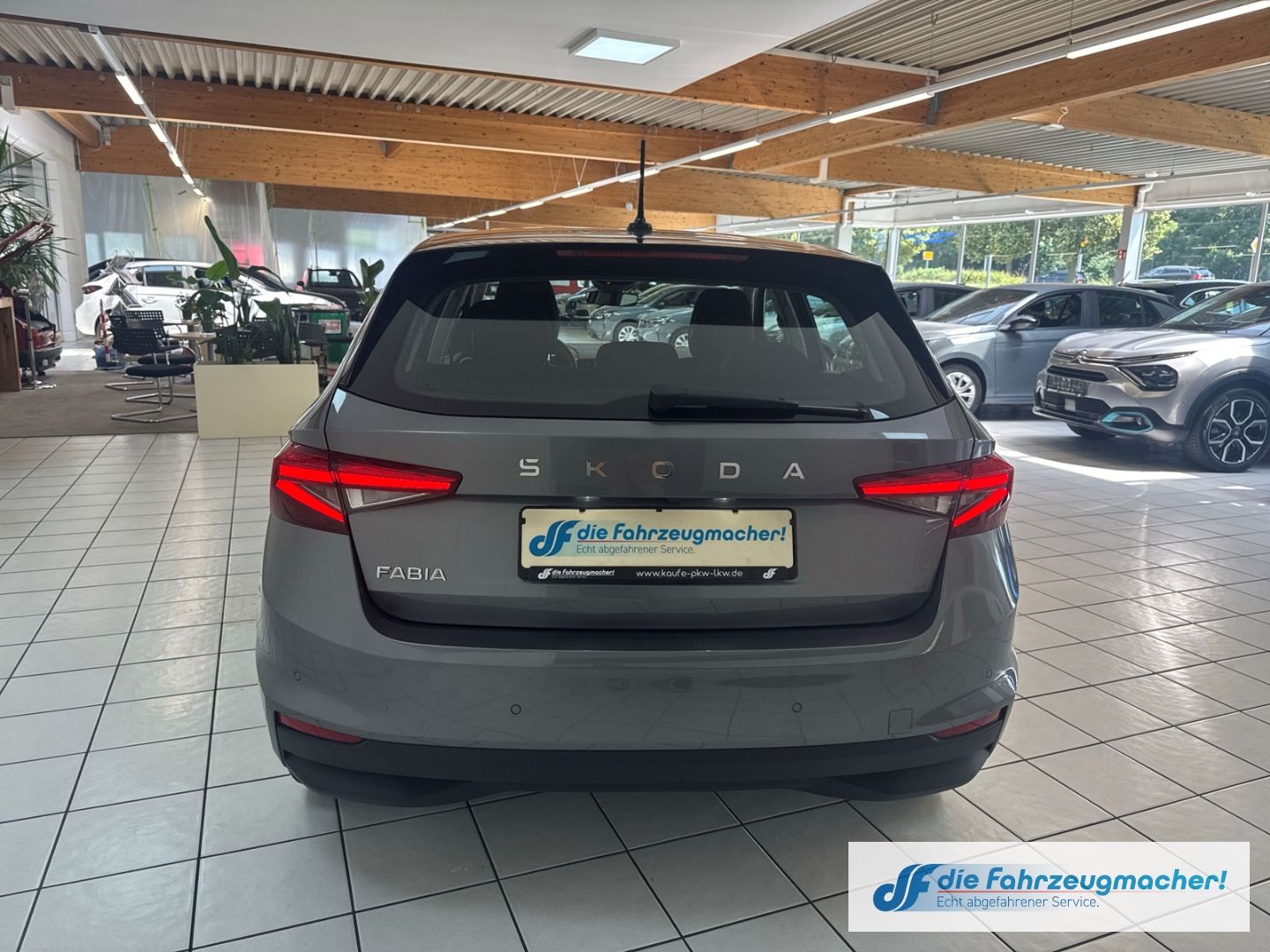 Fahrzeugabbildung SKODA Fabia Selection LED Sperrdiff. ACC Apple CarPlay