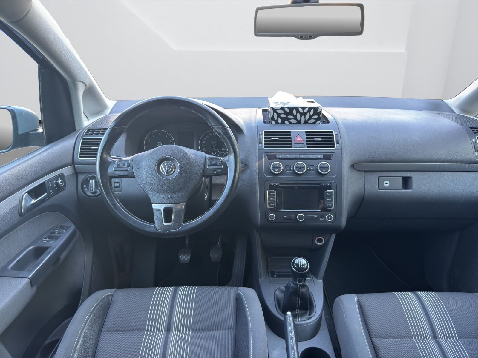 Fahrzeugabbildung Volkswagen Touran Match*7Sitzer*6*Gang*Steuerkette*Neu