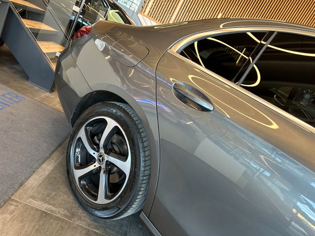 MYAUTOCENTER – Gebraucht- und Jahreswagen mit Werkstattservice in Pfaffenhofen Mercedes-Benz E 220 E Limousine *AVANTGARDE*KAM*HUD*AHK*PDC*