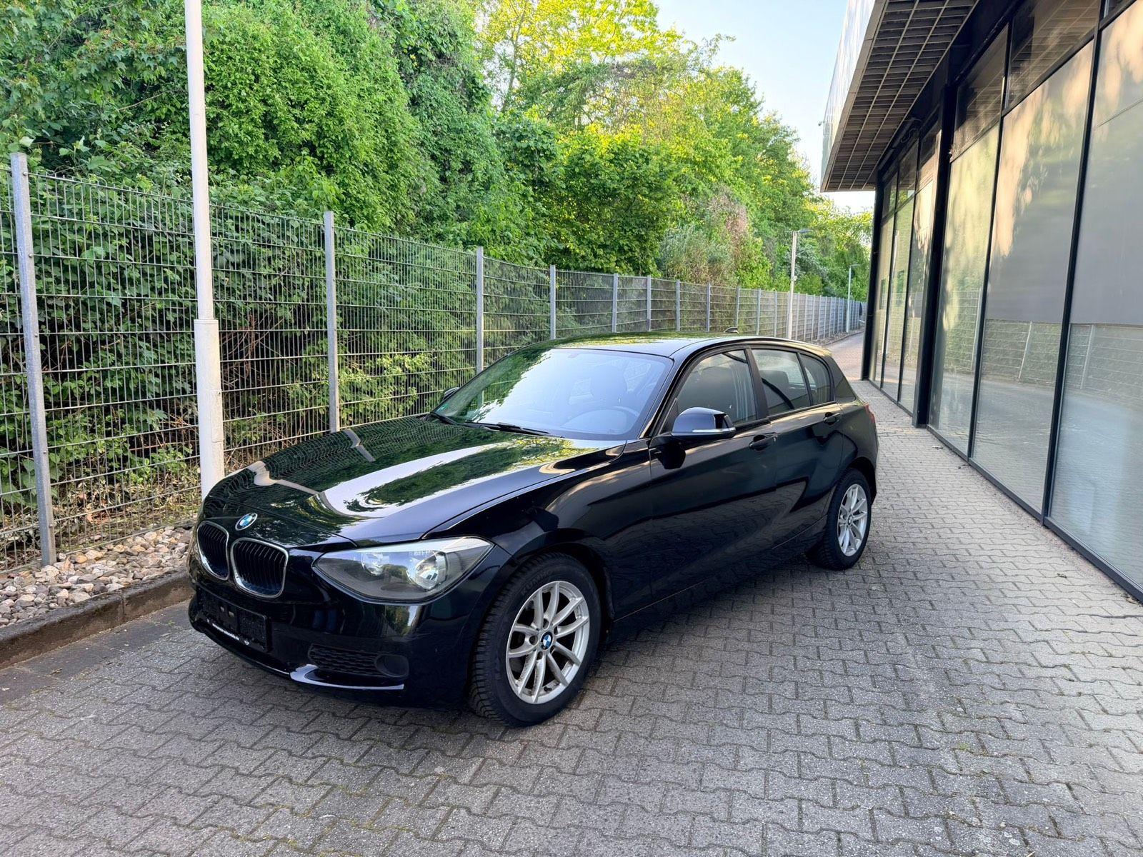 BMW 114