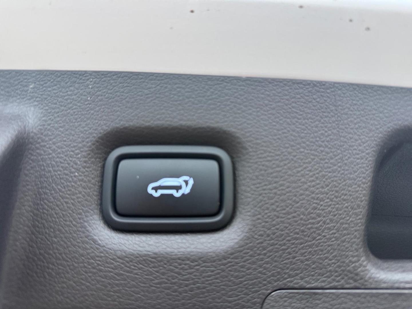 Hyundai SANTA FE 1.6T 4WD Trend Hybrid Navigation Kamera