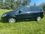 Opel Zafira 1.8 Family Easytronic Family - Opel Zafira Gebrauchtwagen in Stuttgart