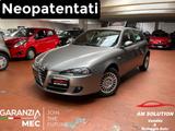 Alfa Romeo 147 1.6 Neopatentati - graue Alfa Romeo 147