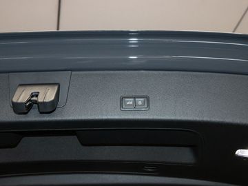 Audi Q8 e-tron - 8