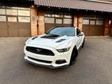Ford GT 5.0 V8*PREMIUM*LEDER*XENON*RECARO*TIEF*20ZOLL - Ford Gebrauchtwagen in Hannover