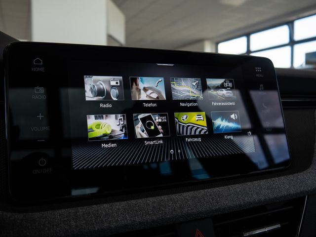 Kamiq 1.5 TSI Selection SHZ KAMERA NAVI ACC PANO