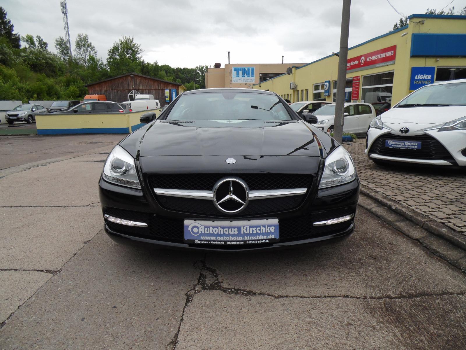 Mercedes-Benz SLK 200 SLK Roadster/Leder/Navi/Airscarf/SHZ/DVD