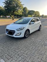 Hyundai i30 1.6 CRDi Kamera,LED,NAVI,SHZ, 51T Km