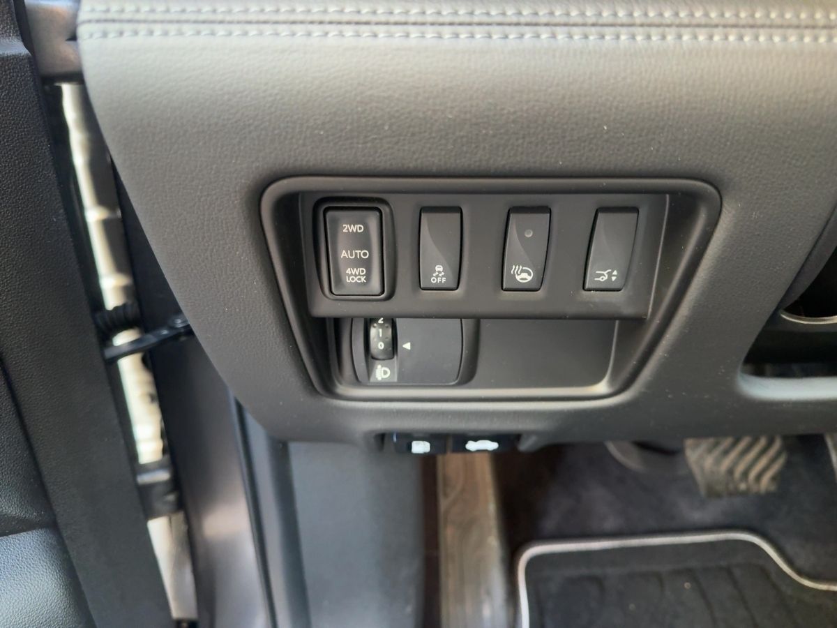 Fahrzeugabbildung Renault Koleos INITIALE PARIS dCi 190 4WD ACC Panodach