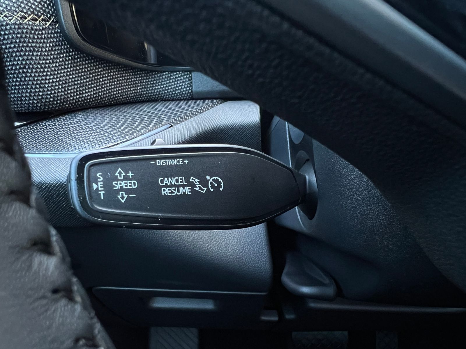 Fahrzeugabbildung SKODA Kodiaq Selection 2.0 TDI DSG *AHK,LED,Navi,Panor