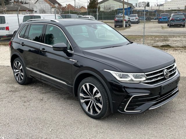 Volkswagen Tiguan 2.0 TDi DSG R-Line AHK DCC Matr Navi Pano