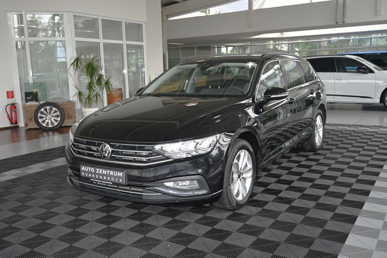 Volkswagen Passat Var 2.0 TDI Business 4M LED Navi Kamera imagem 3