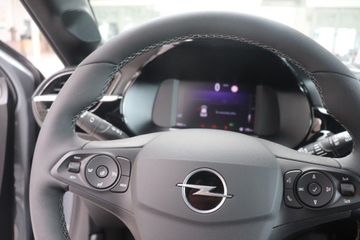 Fotografie des Opel Corsa 1.2 Direct Injection Turbo GS