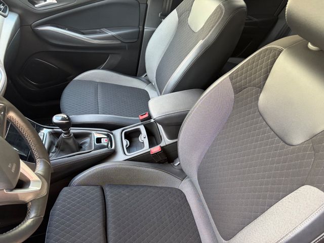 Fahrzeugabbildung Opel Grandland (X)+CarPlay+Kamera+Navi+Allw.LM+SHZ+BT