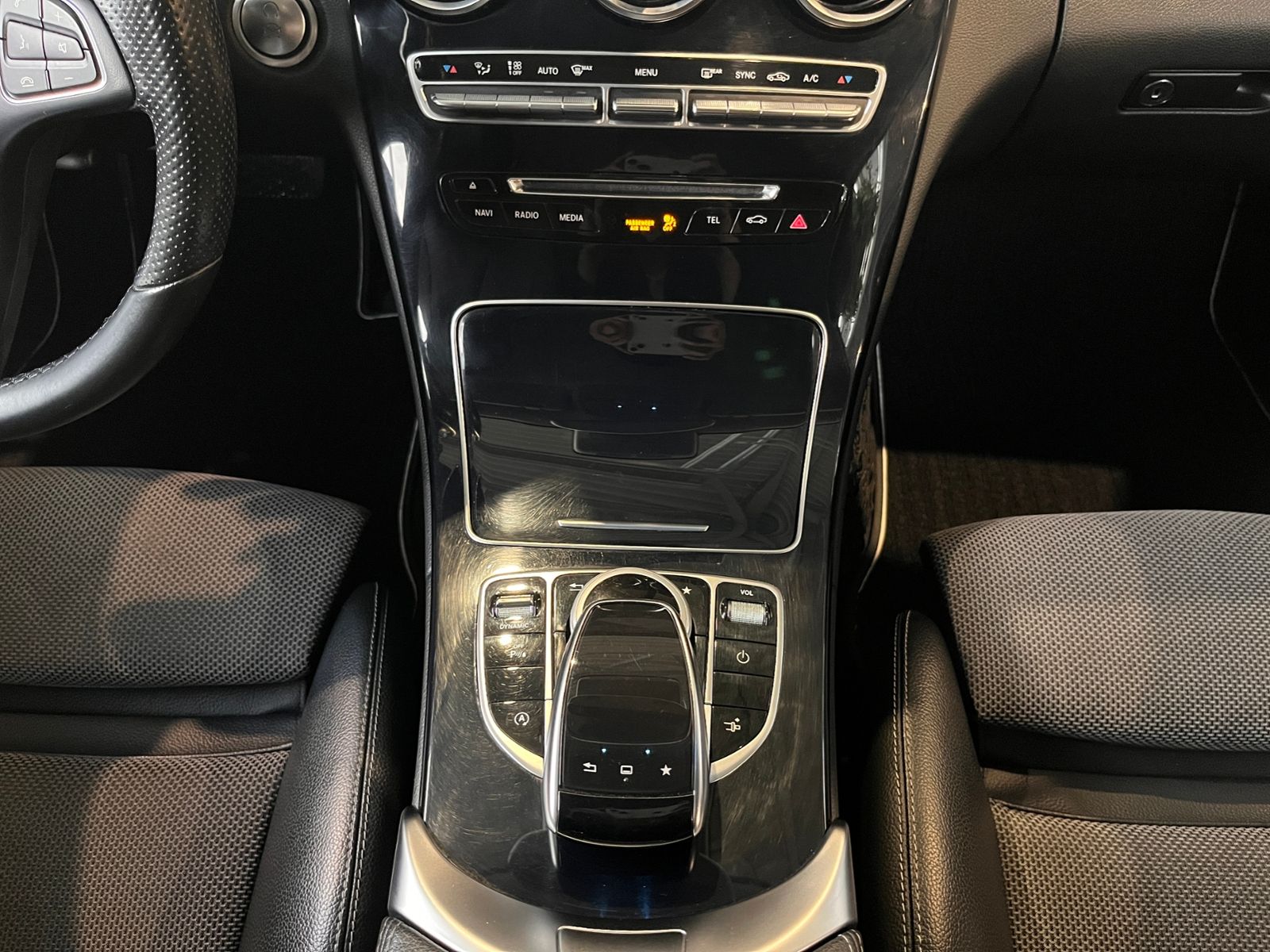 Fahrzeugabbildung Mercedes-Benz C -Klasse Coupe 180 KLIMA LED NAVI ALU