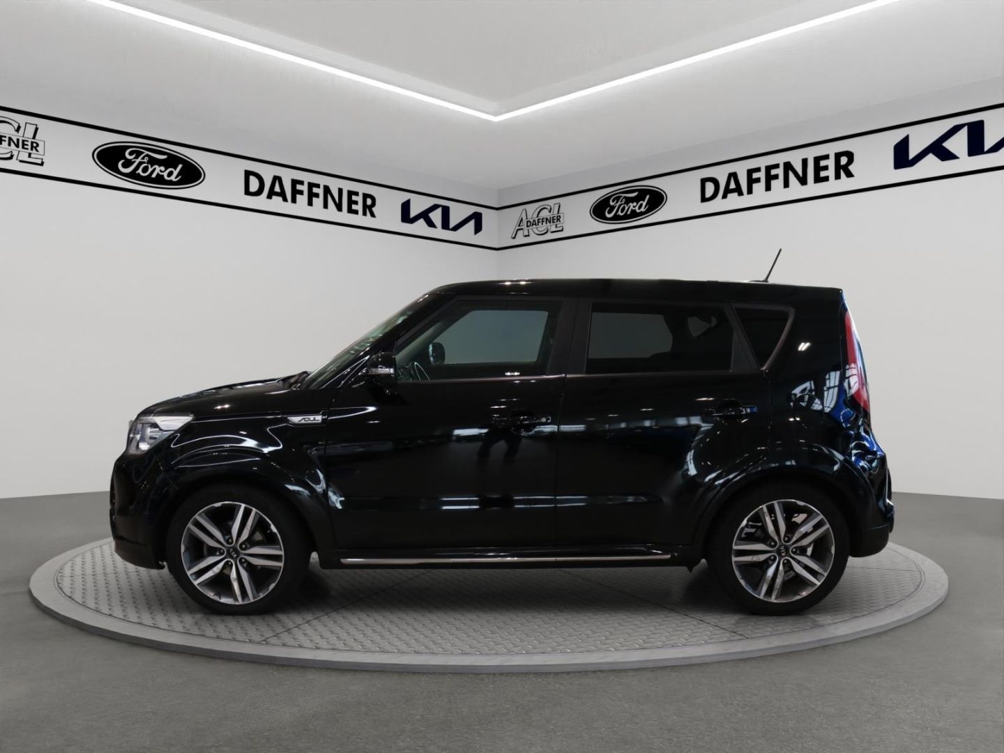 Fahrzeugabbildung Kia Soul Dream Team Navi Kamera Alu PDC Bluetooth