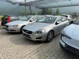 Volvo V60 Kombi Summum AWD Leder ATM bei 71000Km - Volvo V60 Hybrid (Diesel/Elektro)