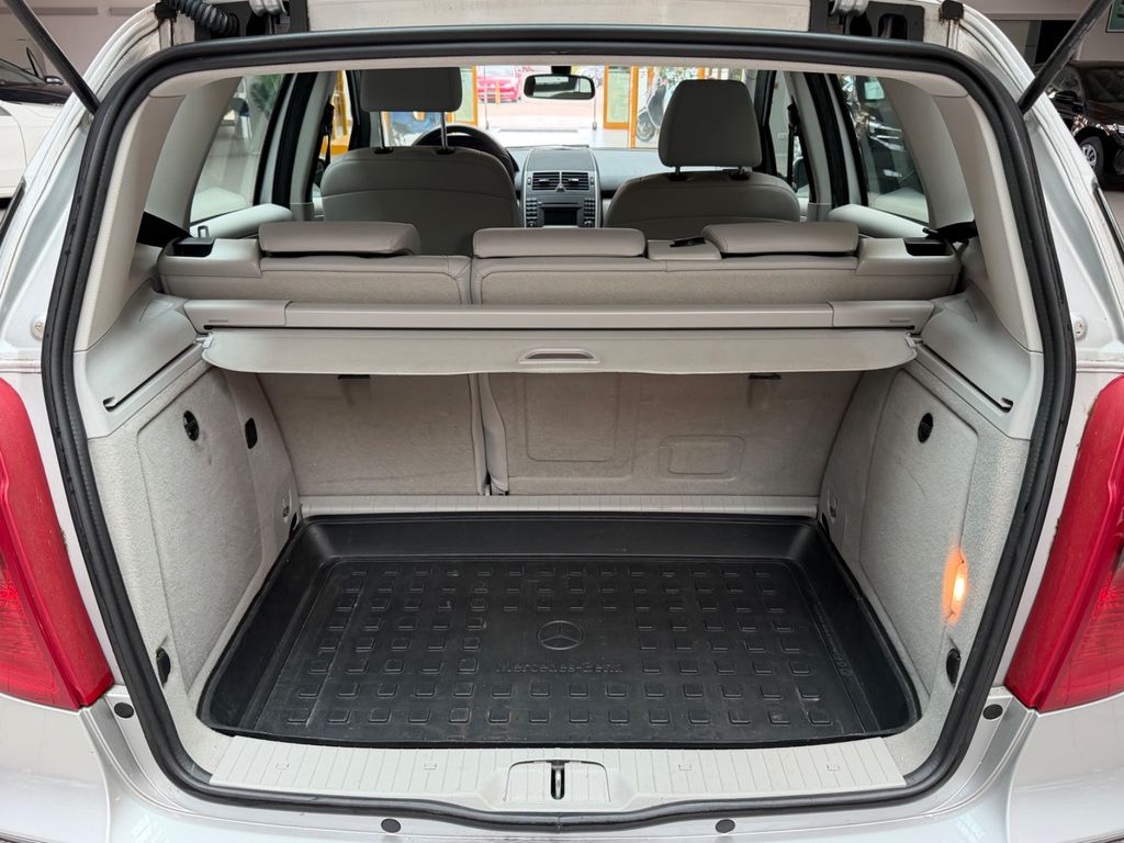 MERCEDES-BENZ A 200 CDI Avantgarde|Automatik|PDC|SHZ|Klima MERCEDES-BENZ A 200 CDI Avantgarde|Automatik|PDC|SHZ|Klima